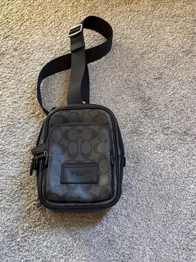 Coach Men’s Black Signature Monogram Crossbody Belt Bag